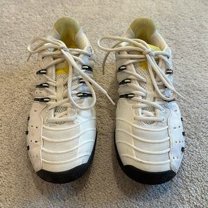 Adidas Barricade Tennis Shoes - Size 8